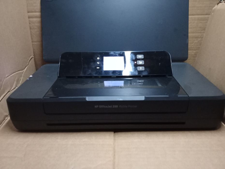 Jak nowa HP officejet 200 komplet