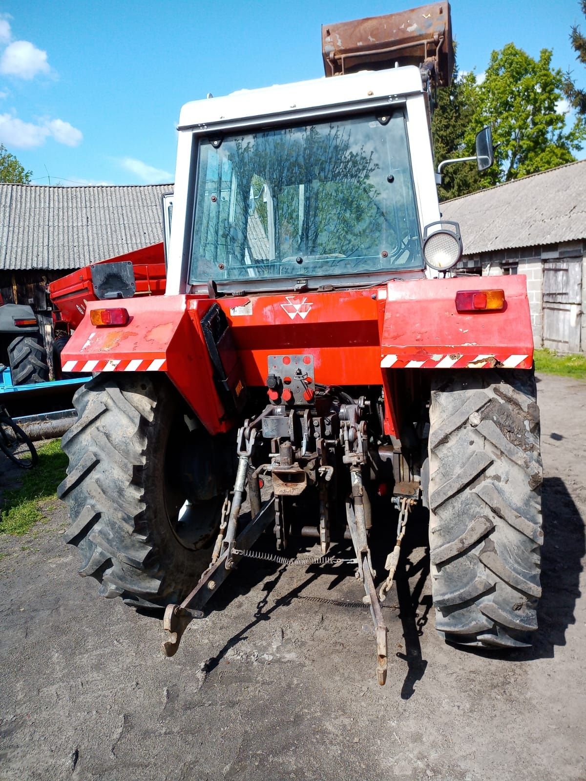 Massey Ferguson 294 S z turem 4x4 łyżka