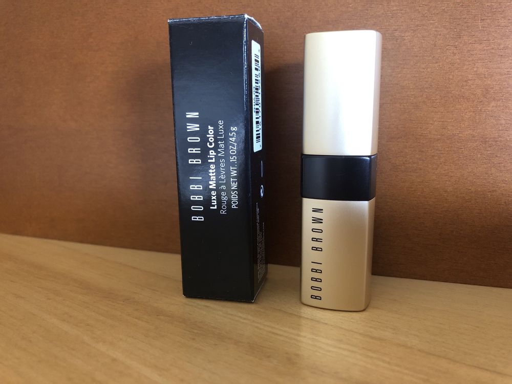 Bobbi Brown pomadka Luxe Matte Lip Color