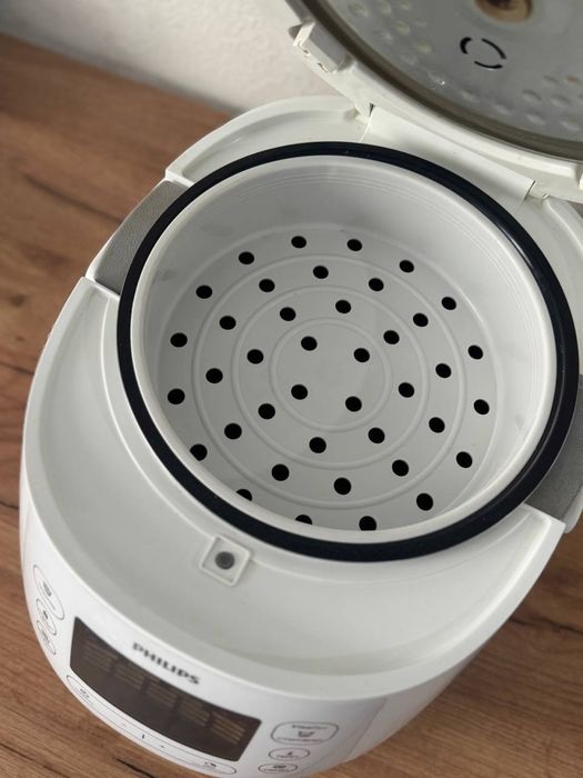 Продам Мультиварку Philips