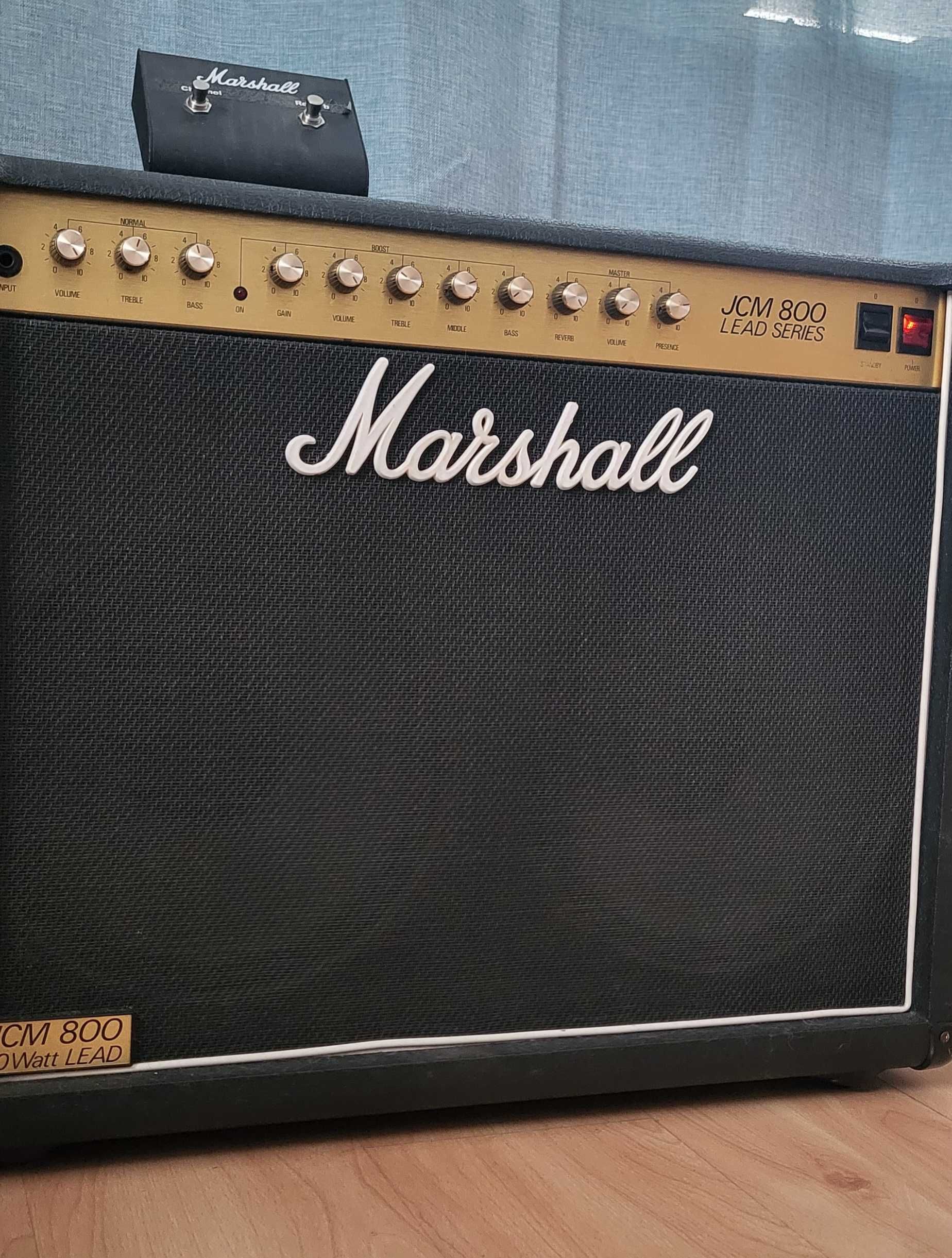 Marshall JCM 800 2x12