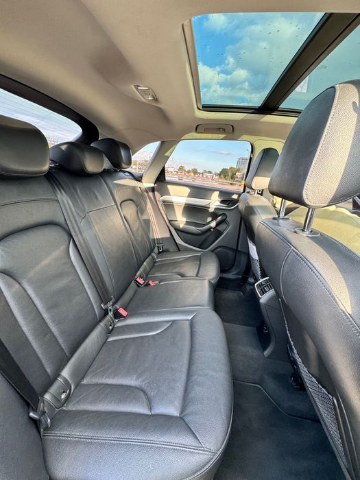 Продам audi q3 2014 року.