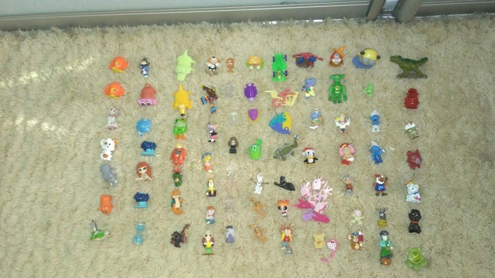 Игрушки из Киндер сюрпризов