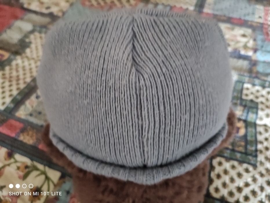 Gorro cinzento Tamanho 3/4 anos