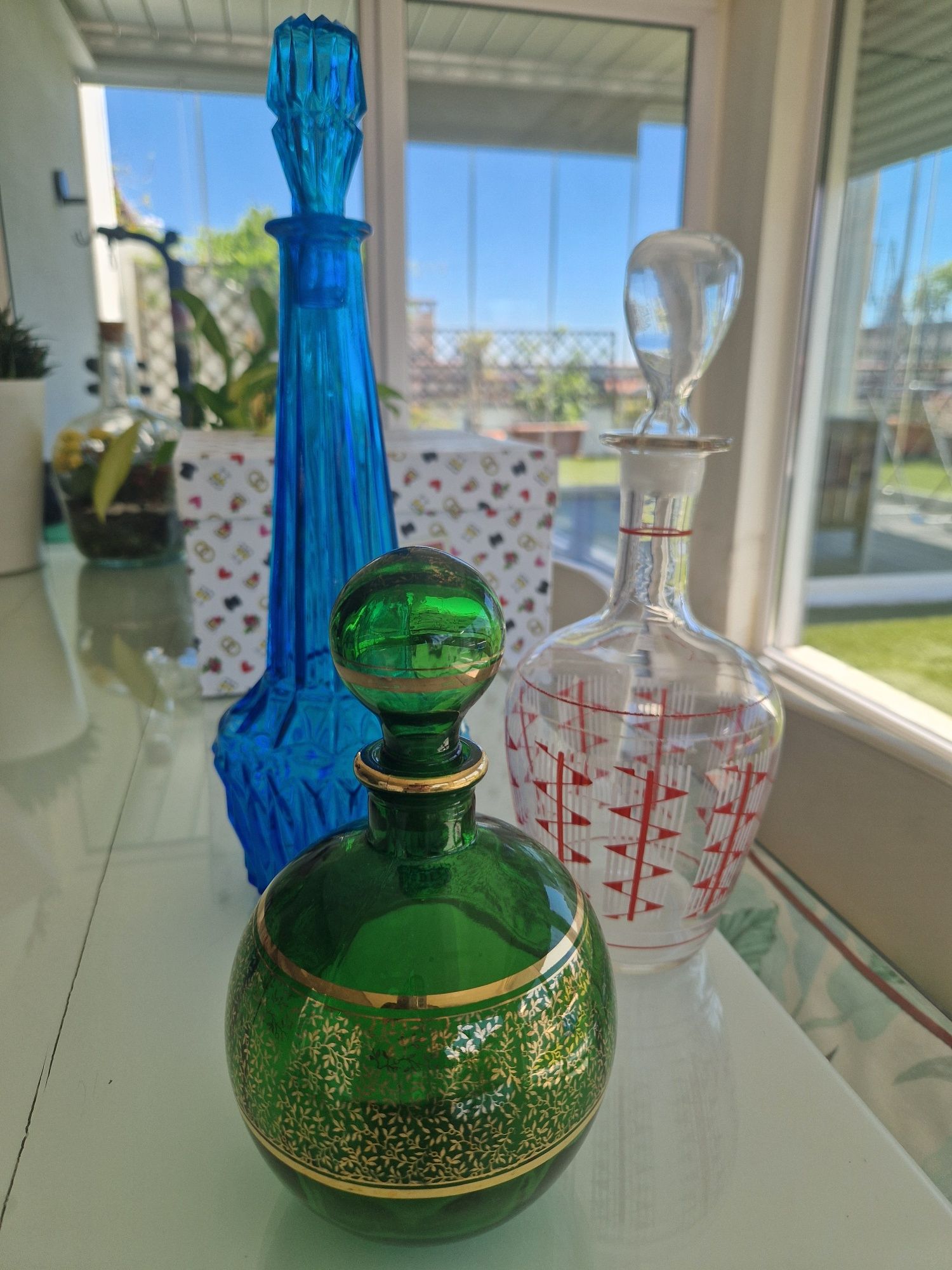 Conjunto 3 garrafas de vidro antigas