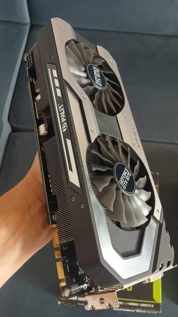 i7 7700--i3 10100 Ram DDR4 16Gb 3200Mhz GtX1070 8Gb RayTracing  SSD 1T