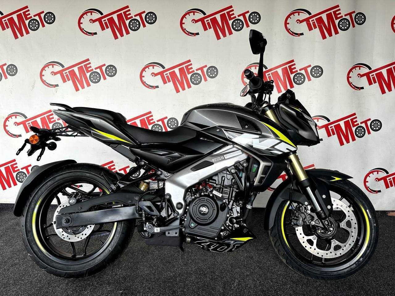 Новий мотоцикл Bajaj Pulsar NS400