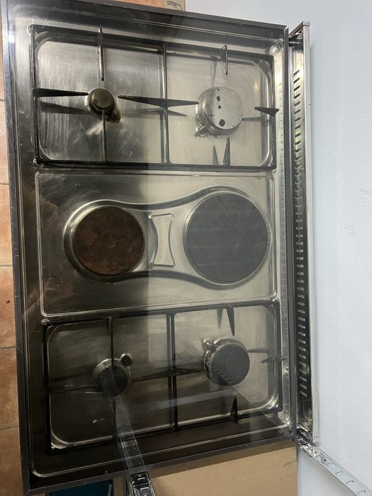 Fogão industrial- gás e elétrico