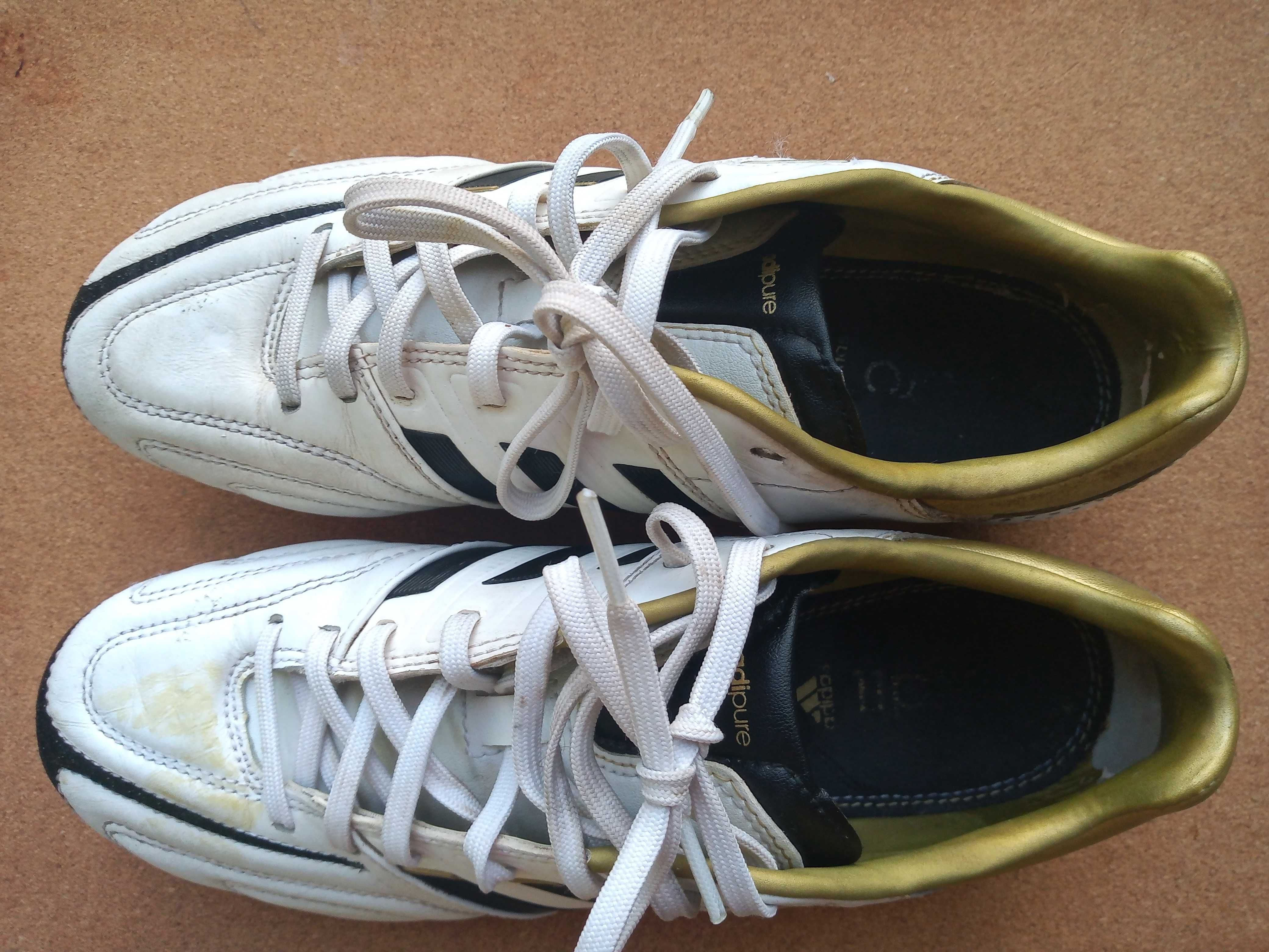 Buty piłkarskie Adidas adipure rozm.39 1/3