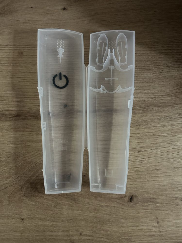 Podróżne etui na szczoteczkę Oral b