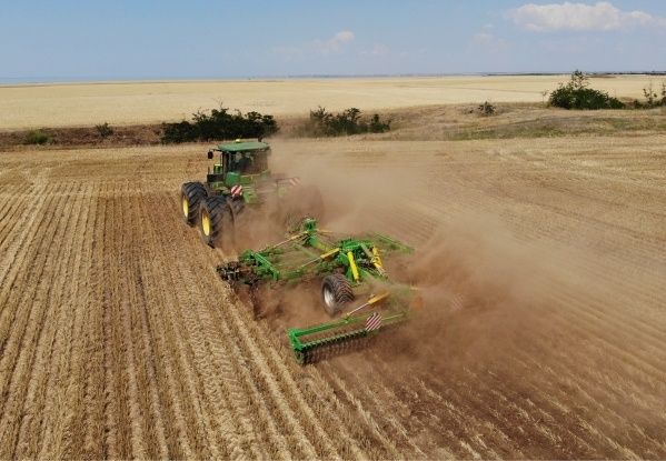 Агрегат для вертикального обробітку грунту Zeus 6 VT Велес Агро