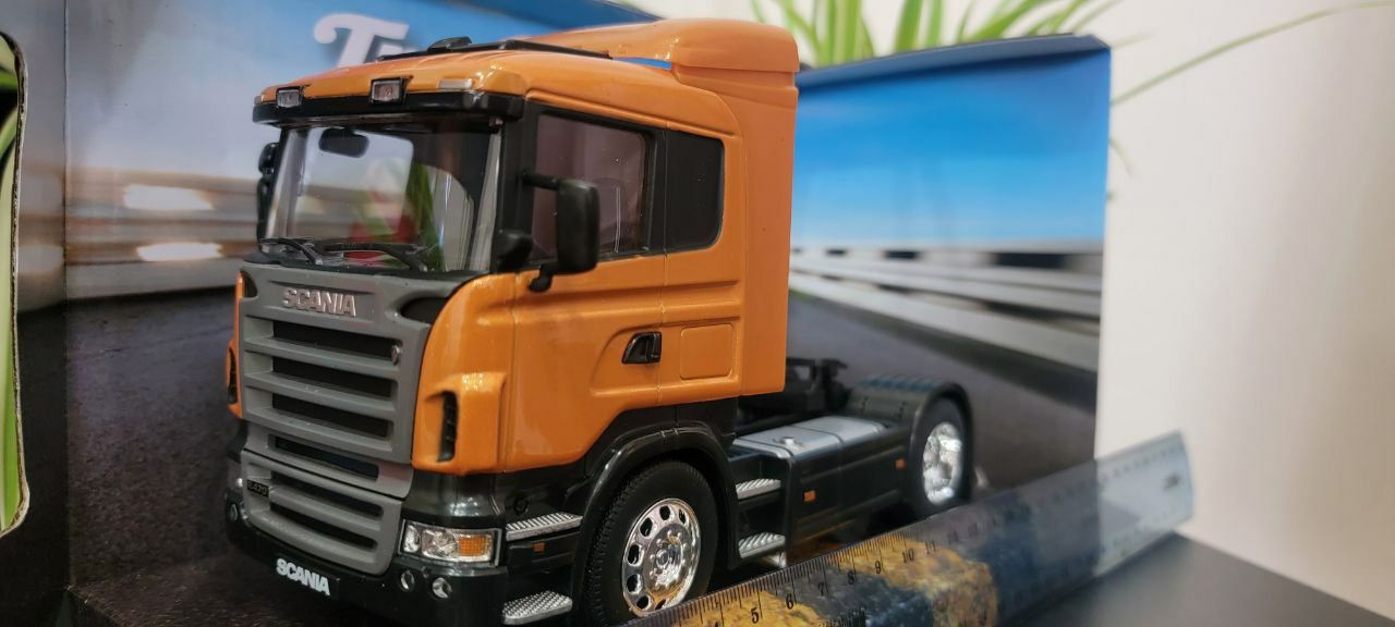 Масштабная модель 1:32 новая SCANIA R470 
MERCEDES-BENZ ACTROS 1857 бе