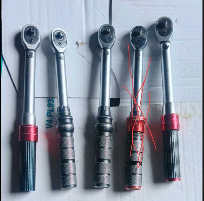 Динамометричний ключ 1/4 5-20 NM з кейсом