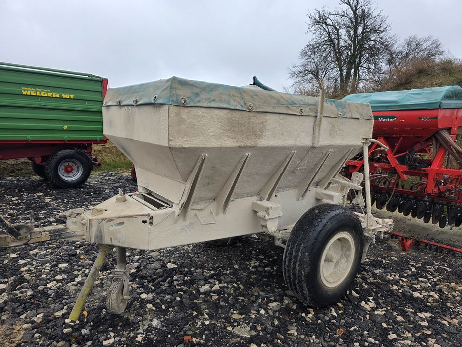 Amazone ZG5000  rozsiewacz wapna wózek siewnik