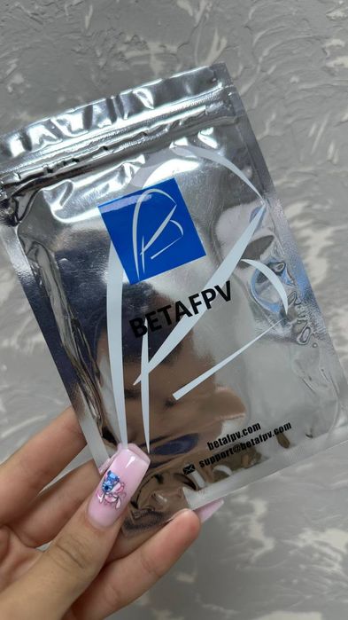 Модуль з рознесенням BETAFPV SuperD ELRS 915 МГц з 2хТ-антенами