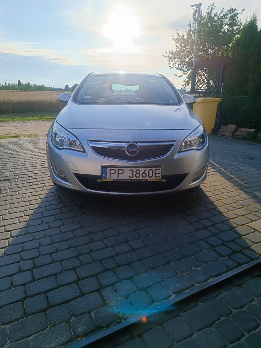 Sprzedam Opel Astra J