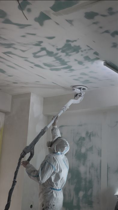 Покраска стен, шпаклевка стен, малярные работи, маляр, поклейка обоев.