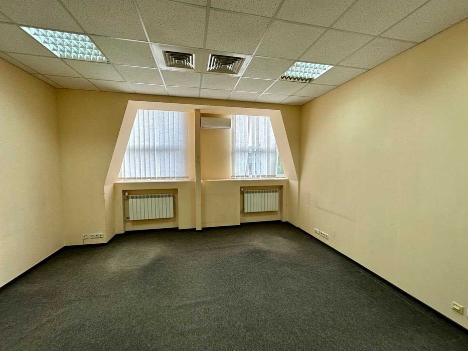 Аренда офиса в БЦ, 12 кабинетов, 250 м.кв., генератор, Подол