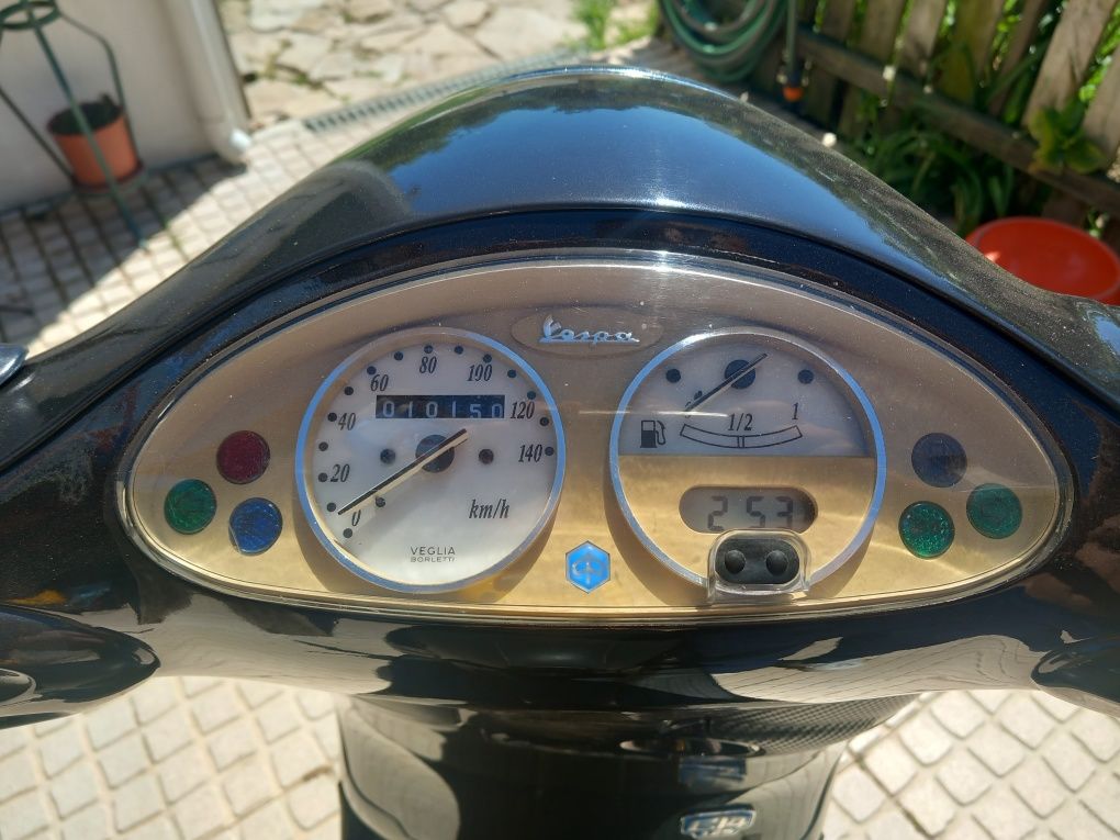 Vendo piaggio vespa et4 125cc