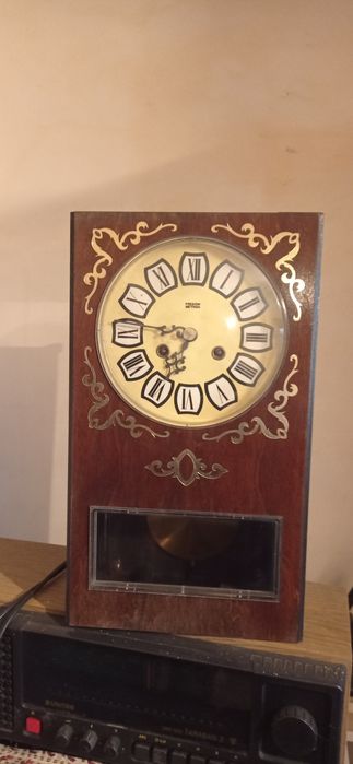 Stary zabytkowy zegar