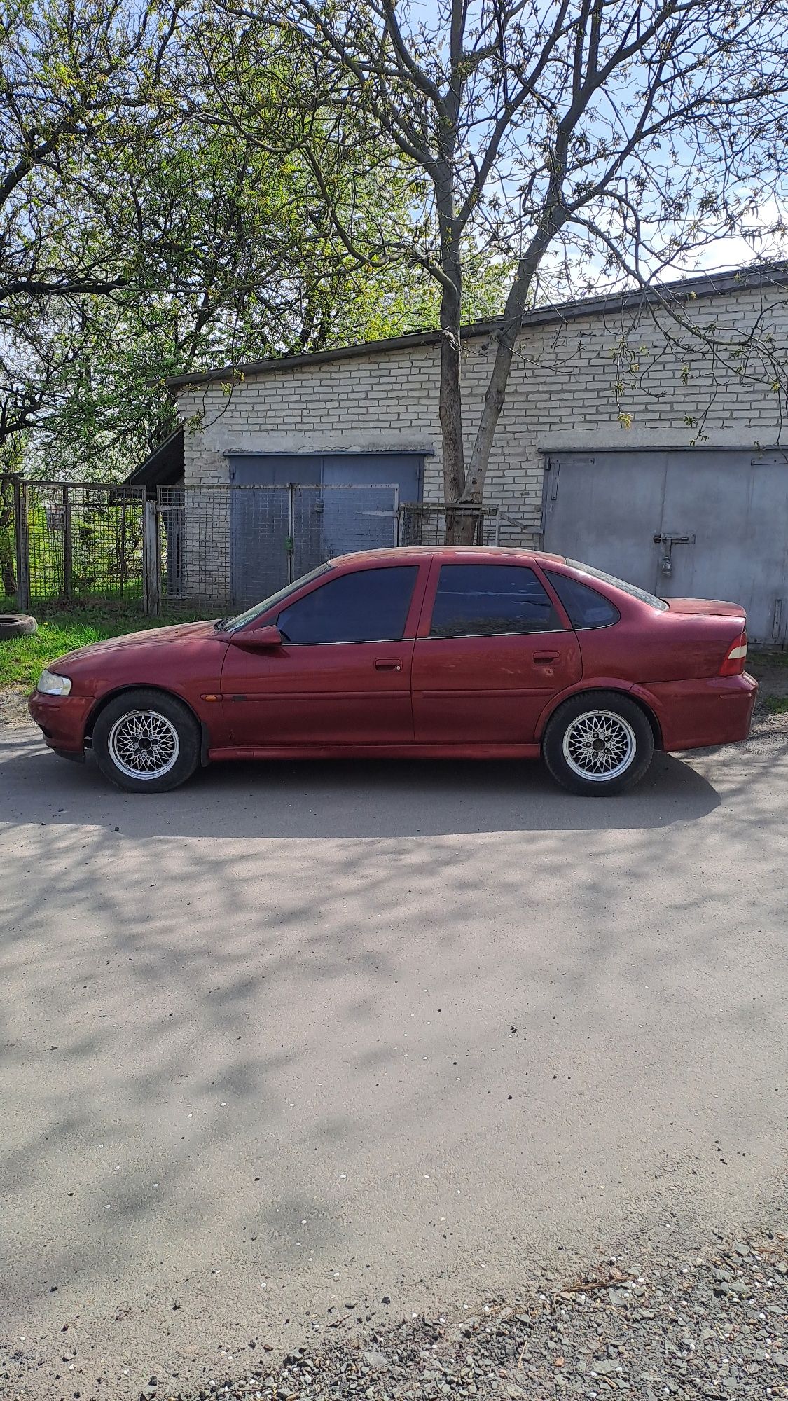 Opel Vectra B  2.0 газ бензин 1850$