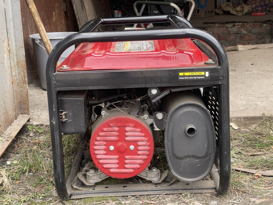 Генератор HONDA em6500cxs 2/3 фазный , 5kw