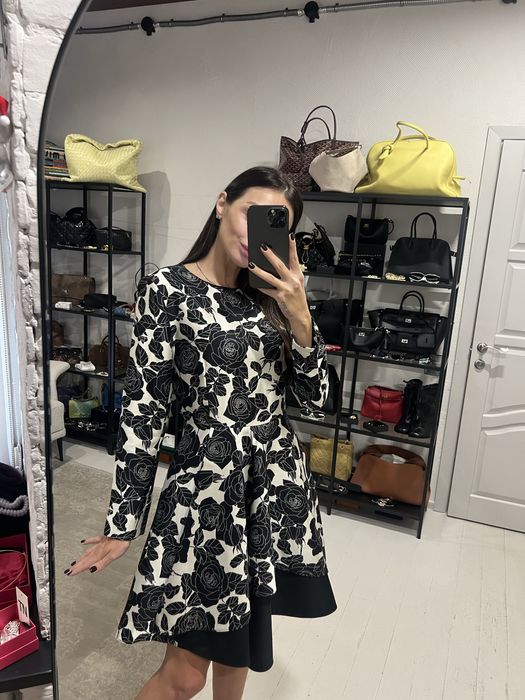 Сукня в рози Dolce&Gabbana! Розмір S, розпродаж люксових речей