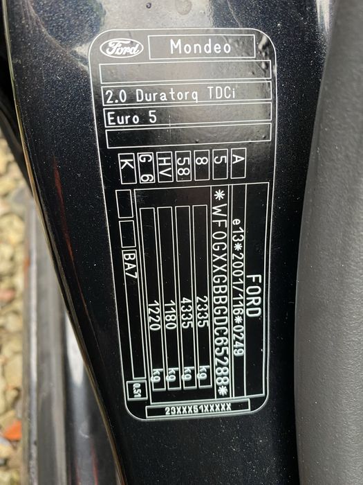 Ляда , кришка багажника Ford Mondeo MK4, колір G6
