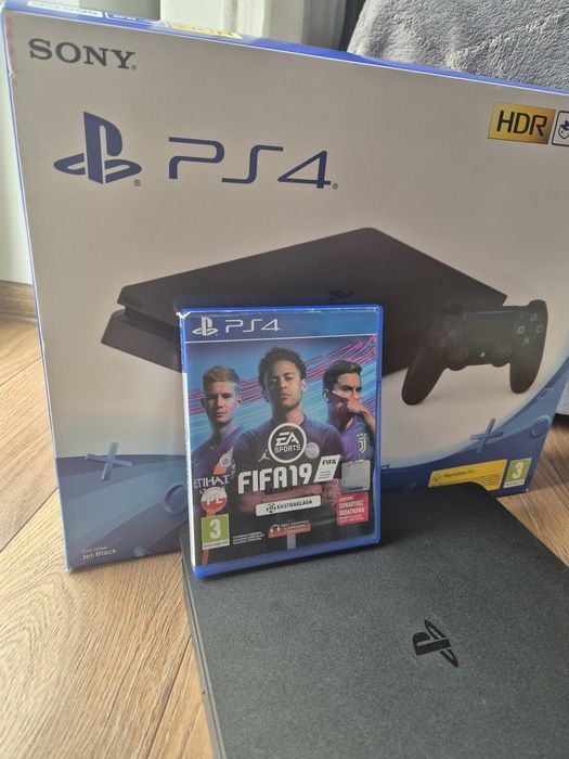 Konsola Ps4 slim  stan bardzo dobry PlayStation 4