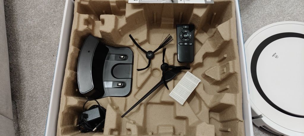 Odkurzacz robot sprzątający SilverCrest SSR 3000 A1 biały nowy