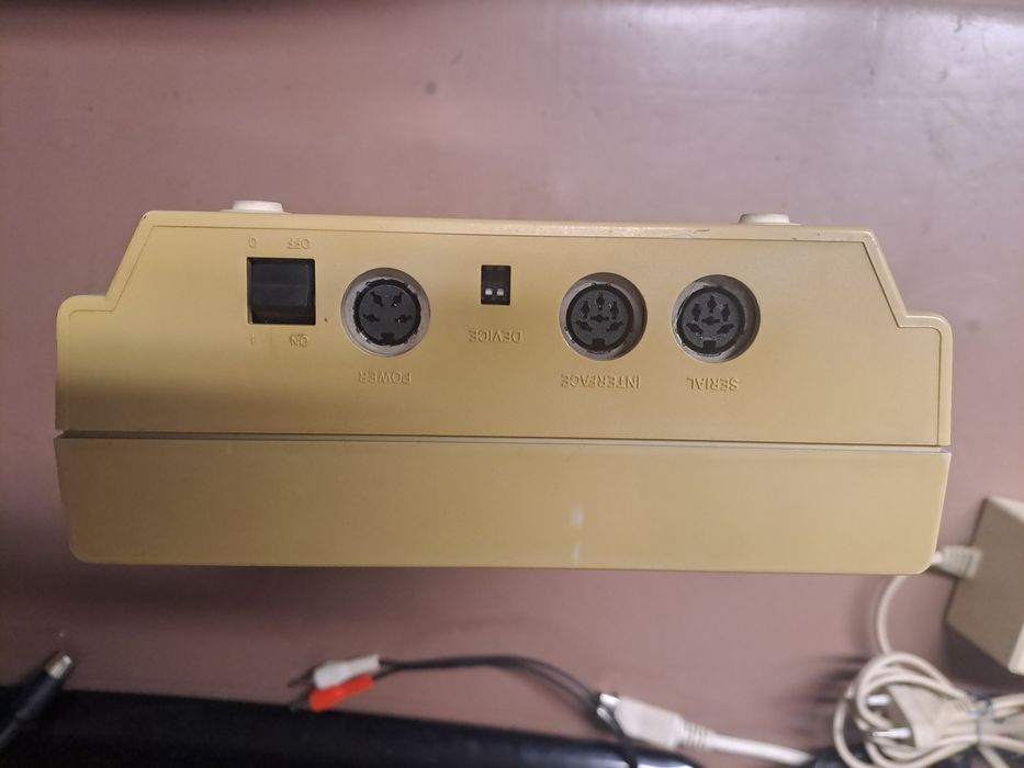 Commodore 1541-II zasilacz kabel sygnału stacja dyskietek