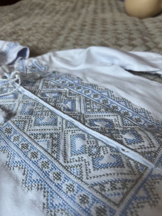 Вишитий костюм для хрещення