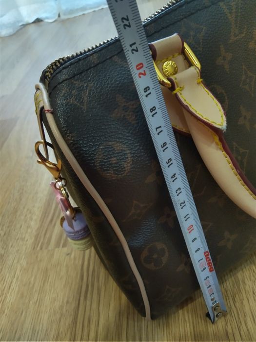 Сумка Louis Vuitton