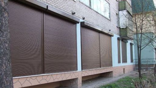 Професійний ремонПрофесійний ремонт захисних ролет і ролетних воріт.
-