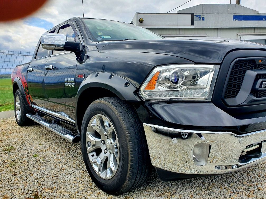 RAM 1500*Limited*3.0Crdi*Chromy*4x4*Navi*Kamera*Skóry*Szyberdach*ZAMIA