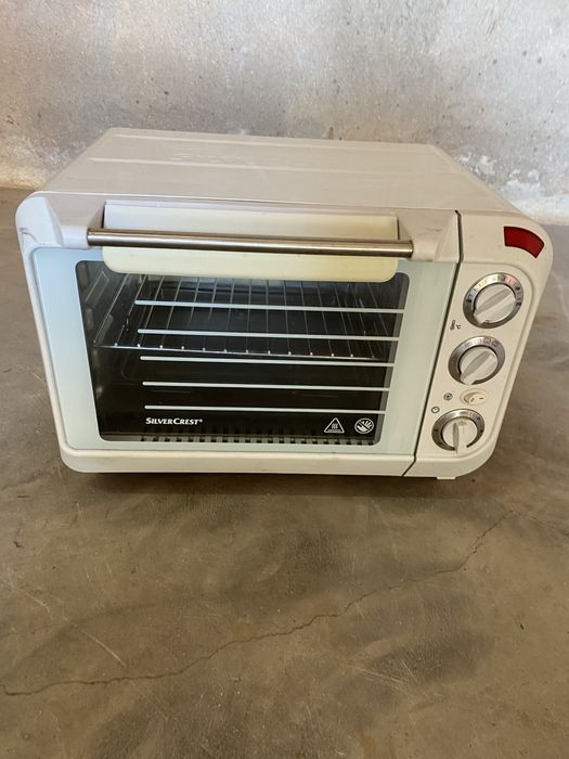 Forno eletrico.