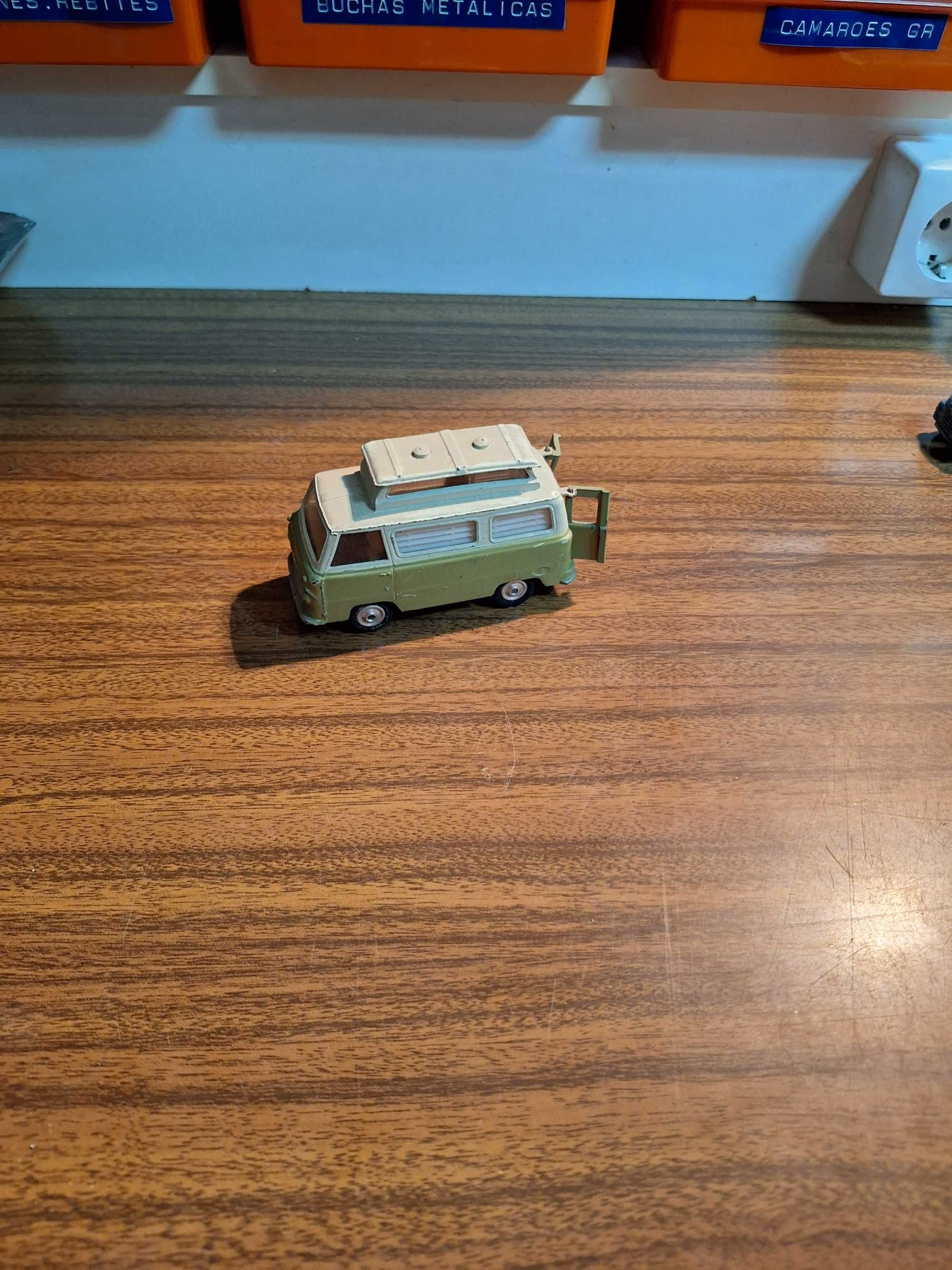Caravana Ford Thames - Corgi Toys