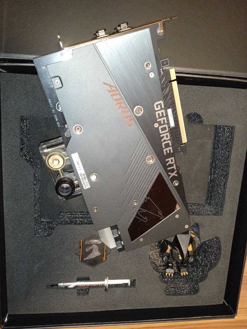 Нова Gigabyte Aorus RTX 3080 Ti 12GB GDDR6X Waterforce