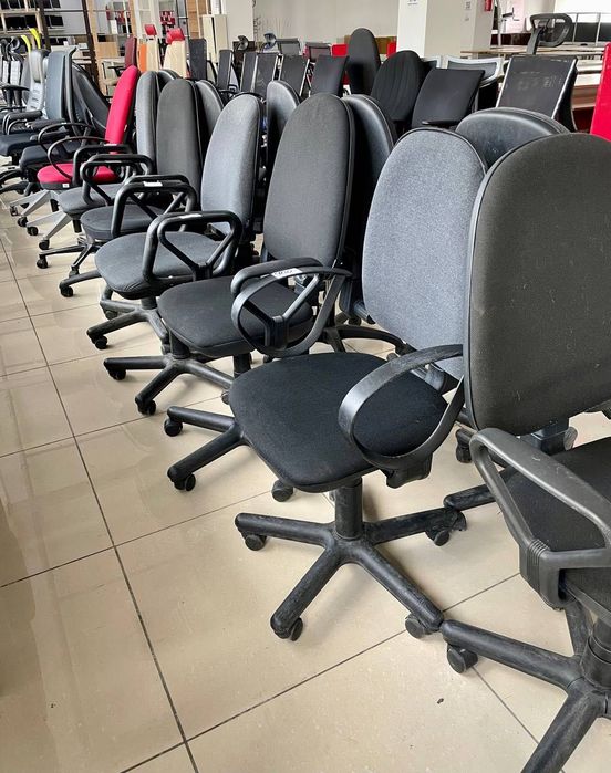 РАСПРОДАЖА офисной мебели кресла стулья компьютерные руководителя