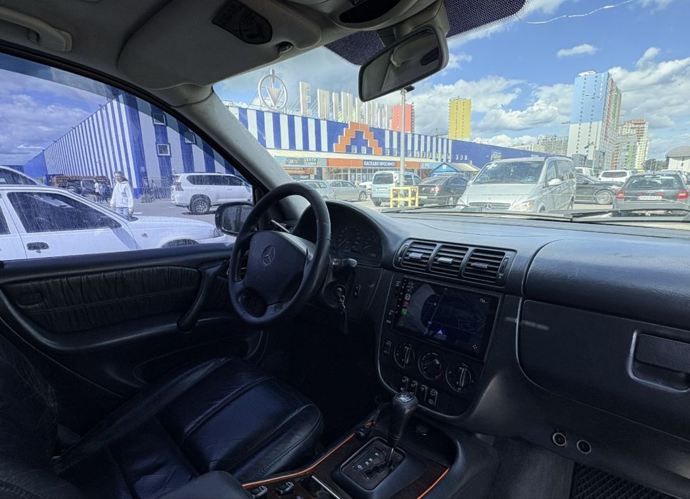 Mercedes-Benz ML 320 3,2 газ/бен