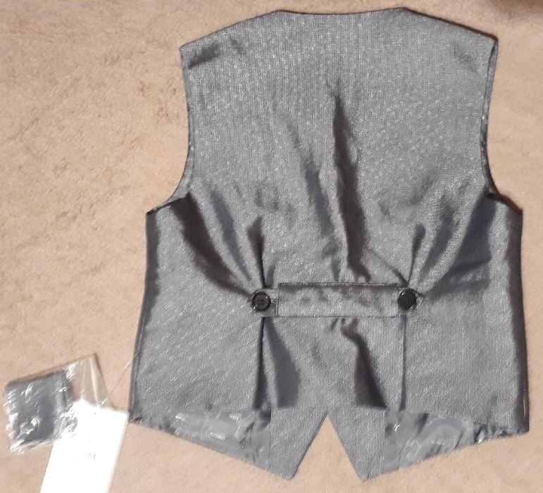 Elegancka kamizelka do garnituru dla chłopca - Nowa - rozmiar 98