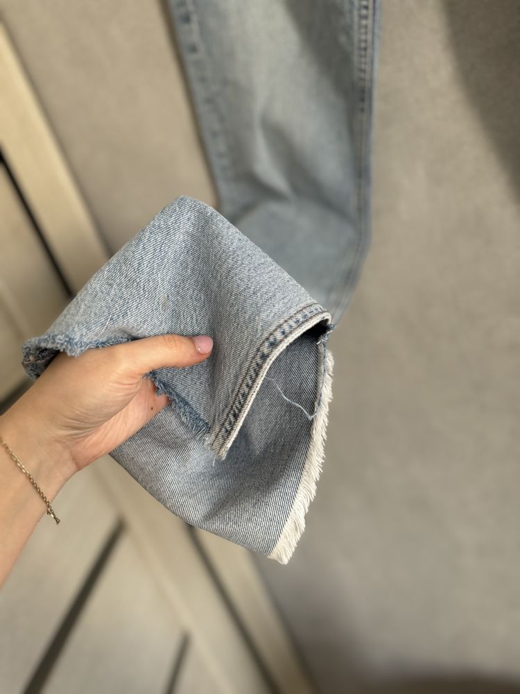 Джинси з розрізами зара zara premium 36 38 тягнуться джинс гарний