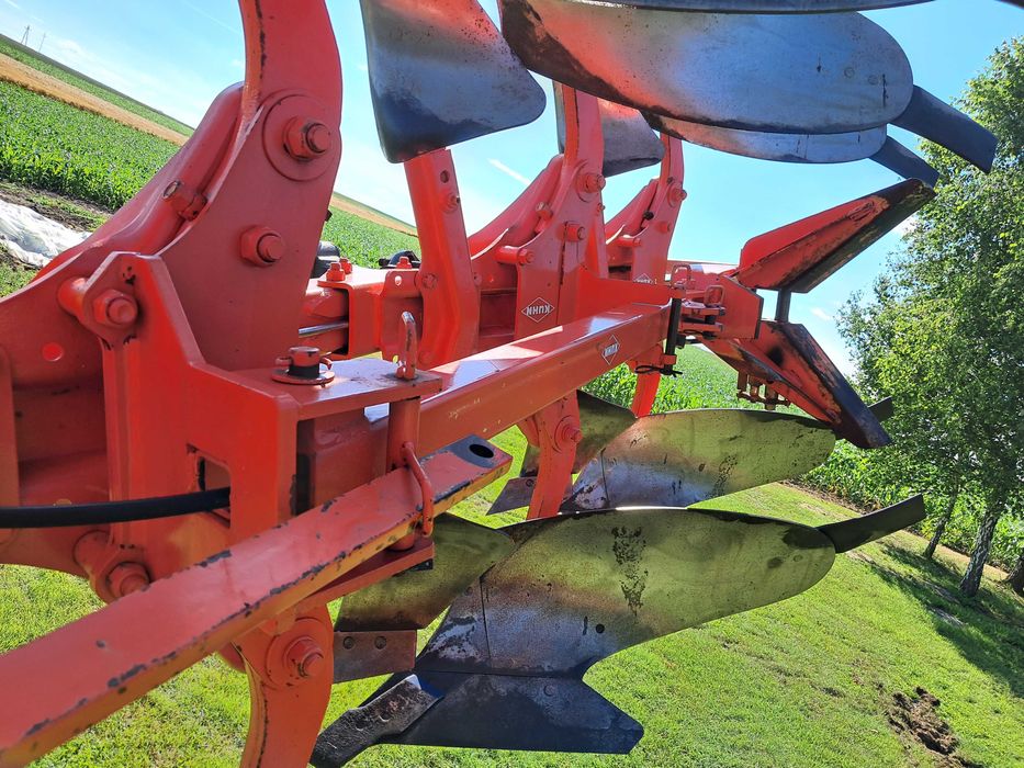 Pakomat hydrauliczny Kuhn multi-master 121, 123  stan bdb