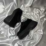 vintage chunky mokasyny zamszowe czarne na platformie koturny