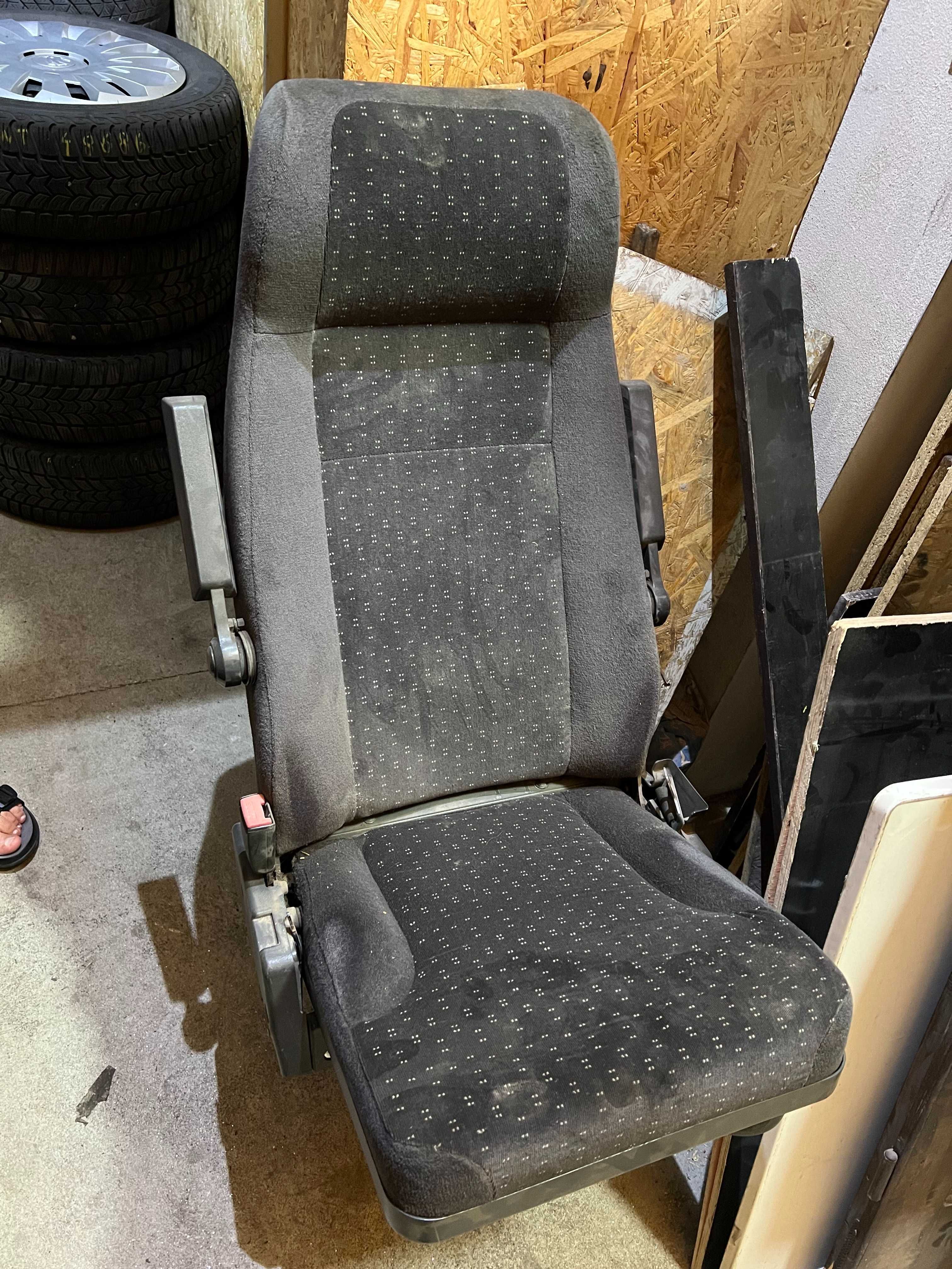Fotel PILOT siedzenie SETRA 315
