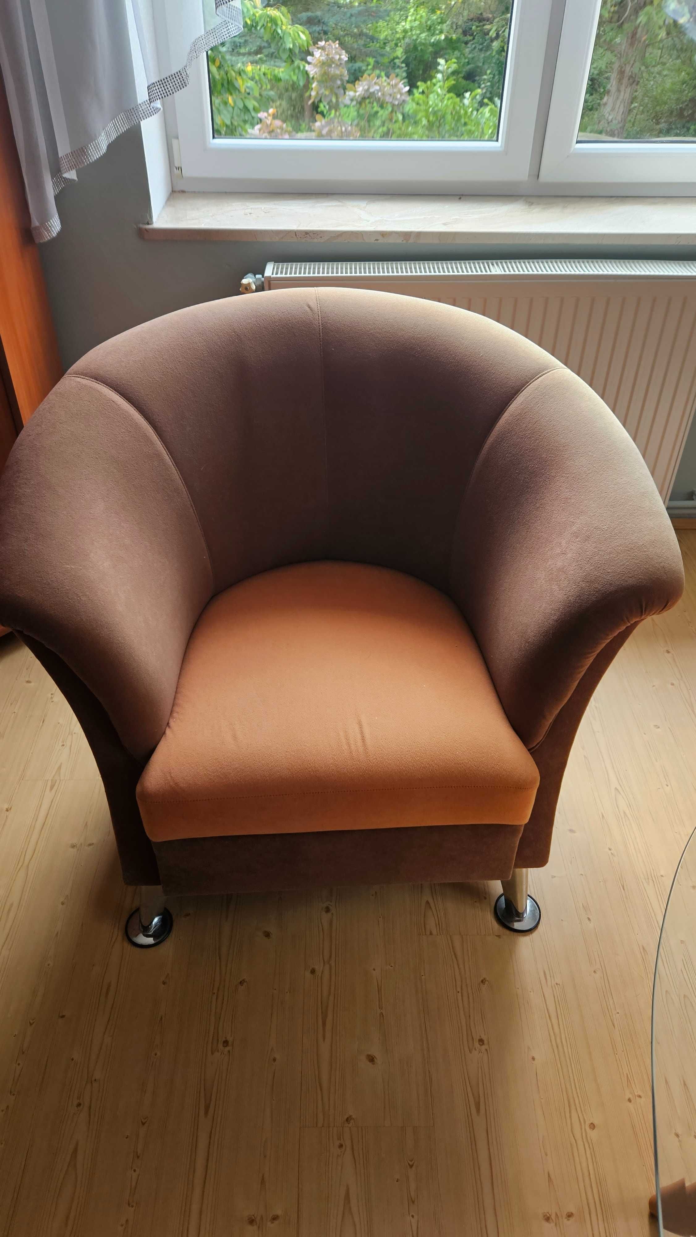 Sofa + 2 fotele w bardzo dobrym stanie