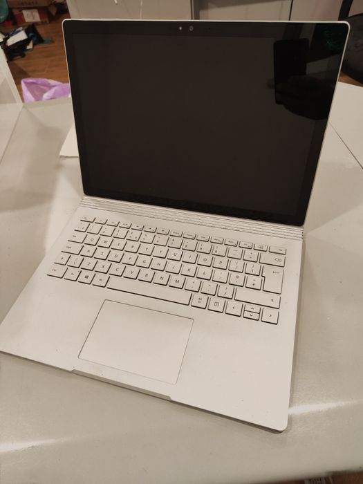 Surface 1 i7  sem bateria