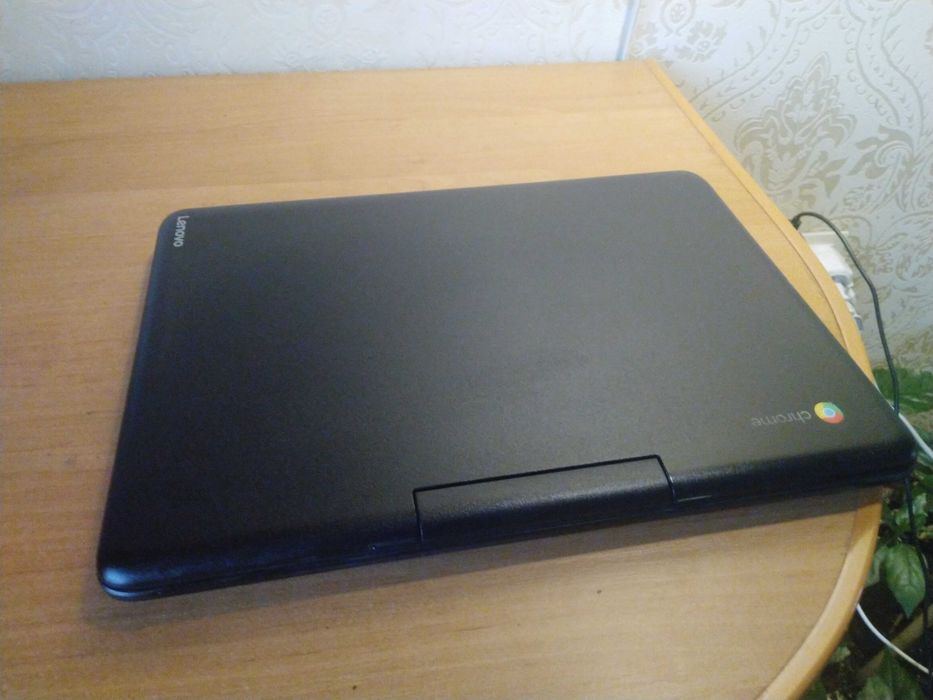 ноутбук - нетбук мини, качество, батарея супер!