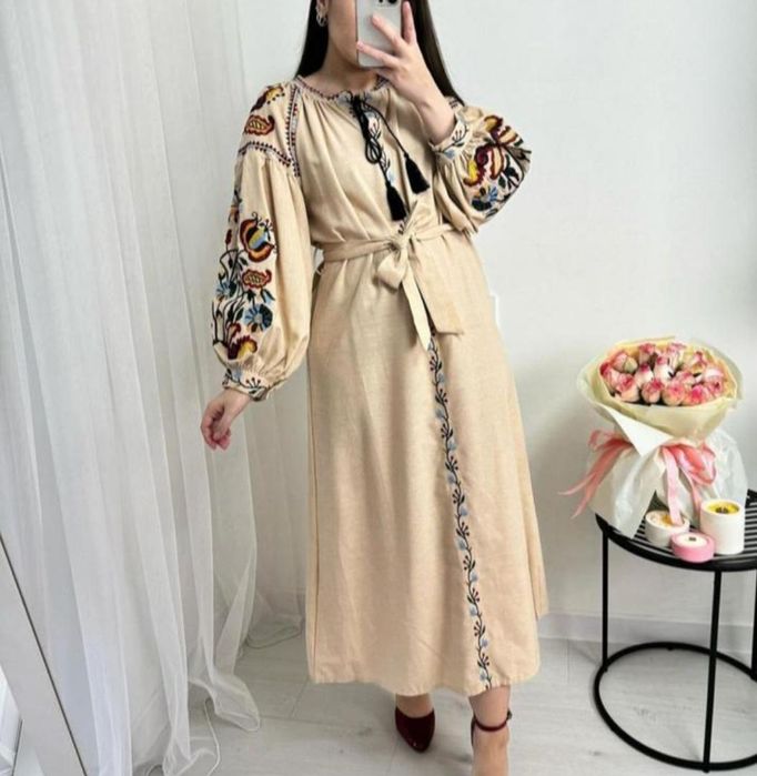 Сукня вишита бавовняна