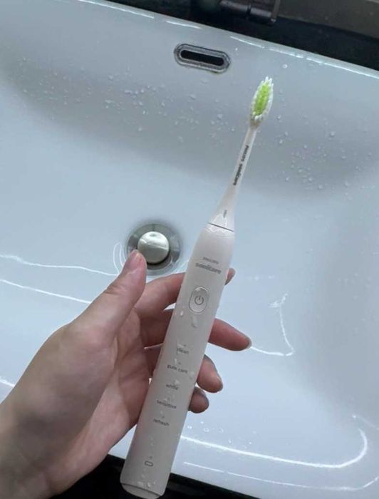 Ультразвукова зубна щітка Philips Sonicare S3 Pro 3200 Series